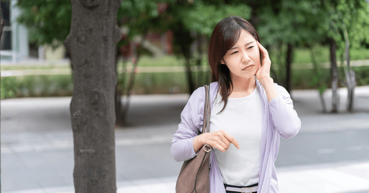 歯の神経の痛みとストレスの関係を解説するイメージ