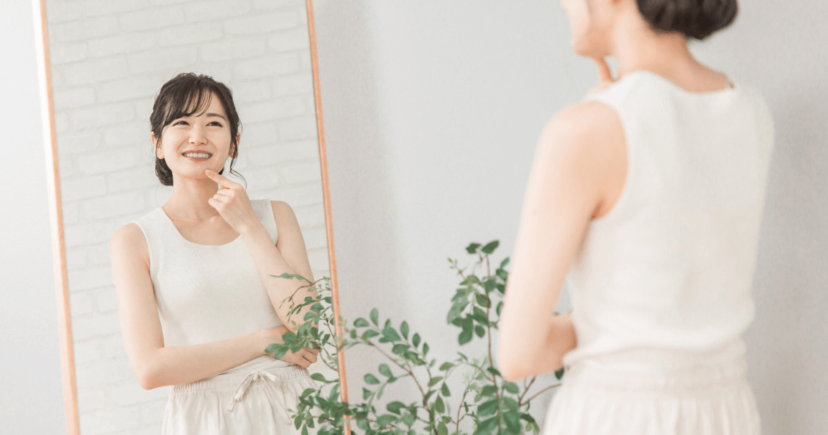 インプラントとセラミックの違いを理解し、自分に合った治療を考えるイメージ